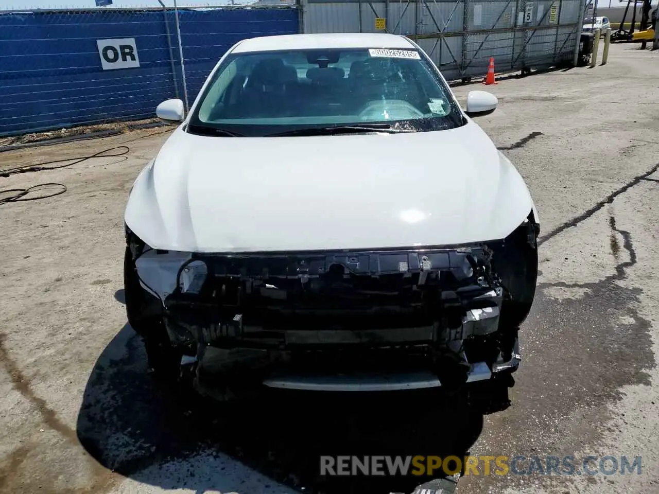 5 fotografías del automóvil dañado 3N1AB8CV8SY213990 NISSAN SENTRA 2025