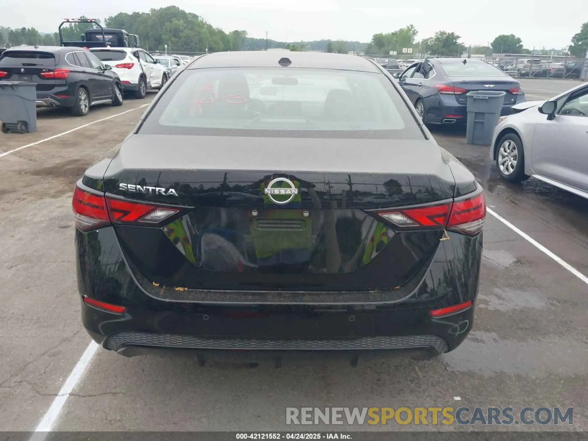 16 fotografías del automóvil dañado 3N1AB8CV8SY272361 NISSAN SENTRA 2025
