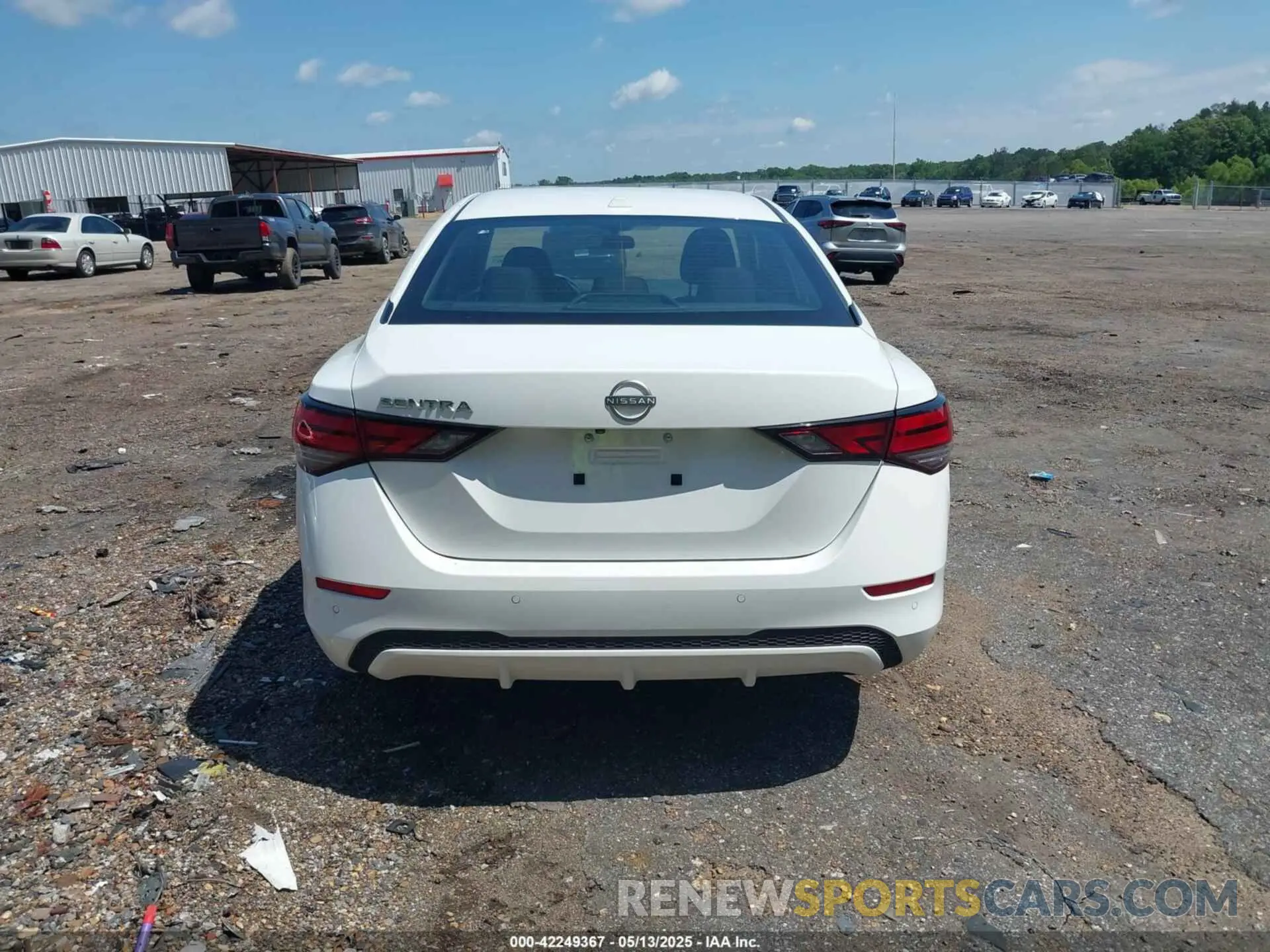 16 fotografías del automóvil dañado 3N1AB8CV9SY294627 NISSAN SENTRA 2025