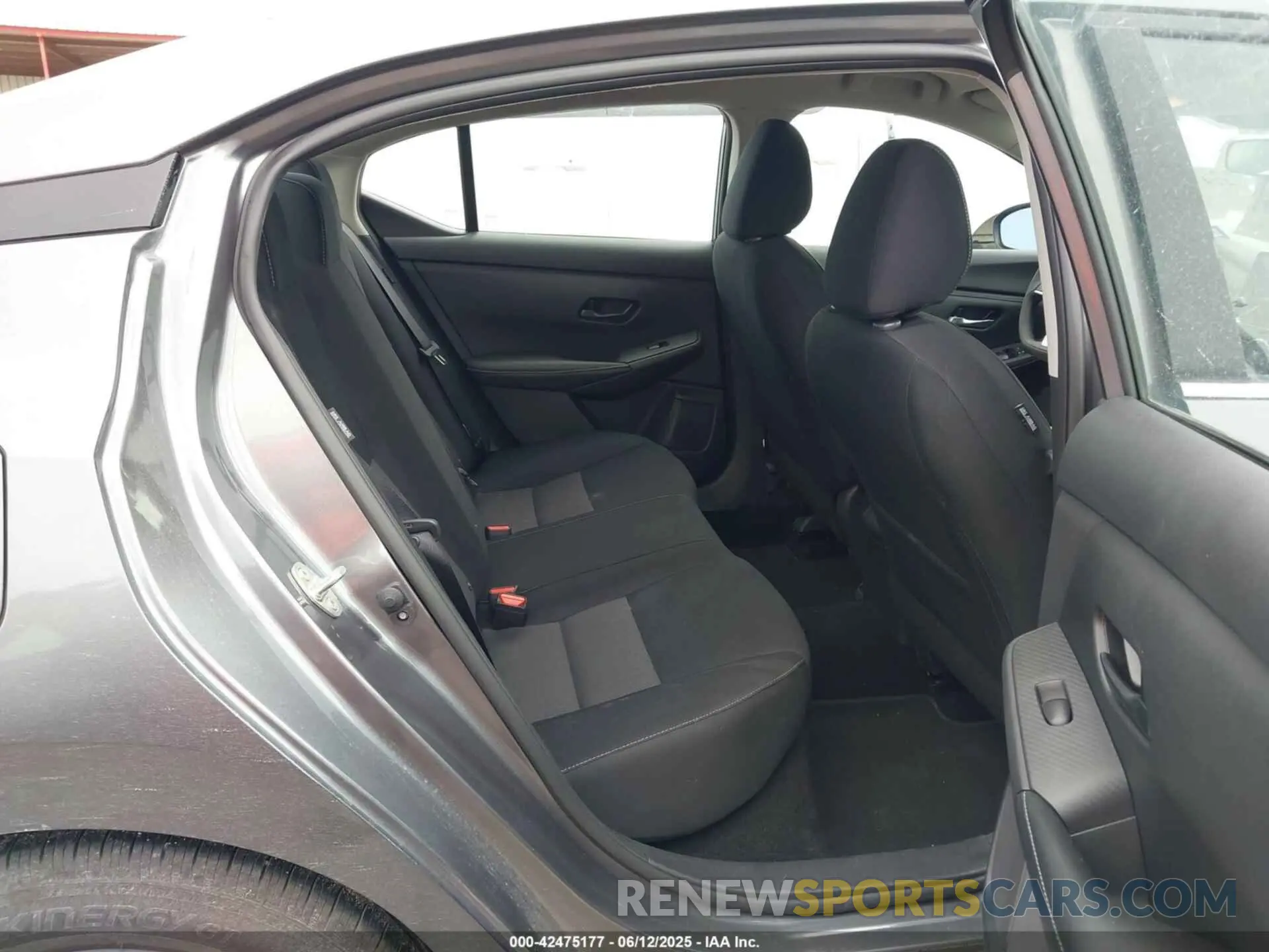 8 fotografías del automóvil dañado 3N1AB8CV9SY303892 NISSAN SENTRA 2025