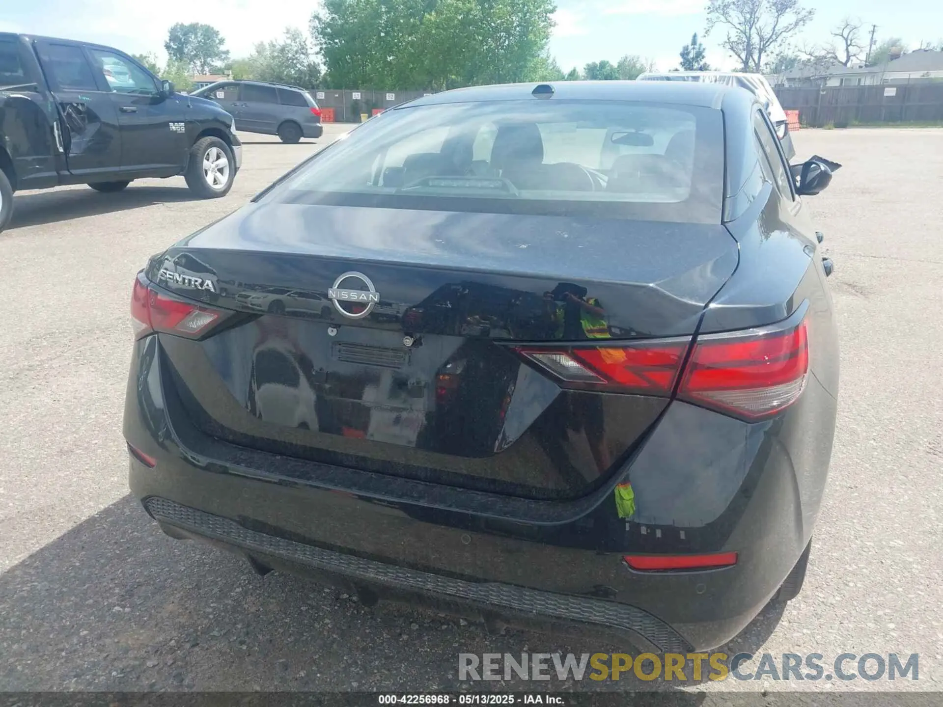 16 fotografías del automóvil dañado 3N1AB8CVXSY207530 NISSAN SENTRA 2025
