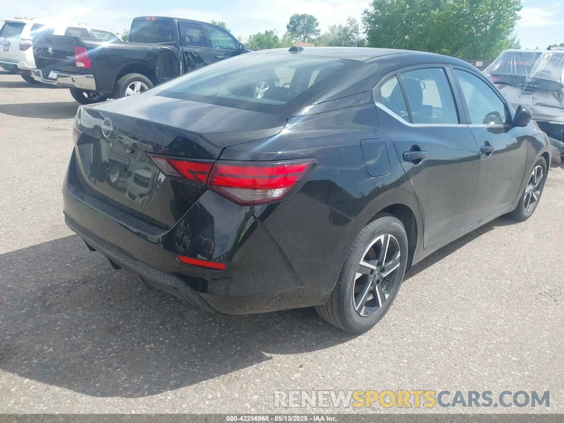 4 fotografías del automóvil dañado 3N1AB8CVXSY207530 NISSAN SENTRA 2025