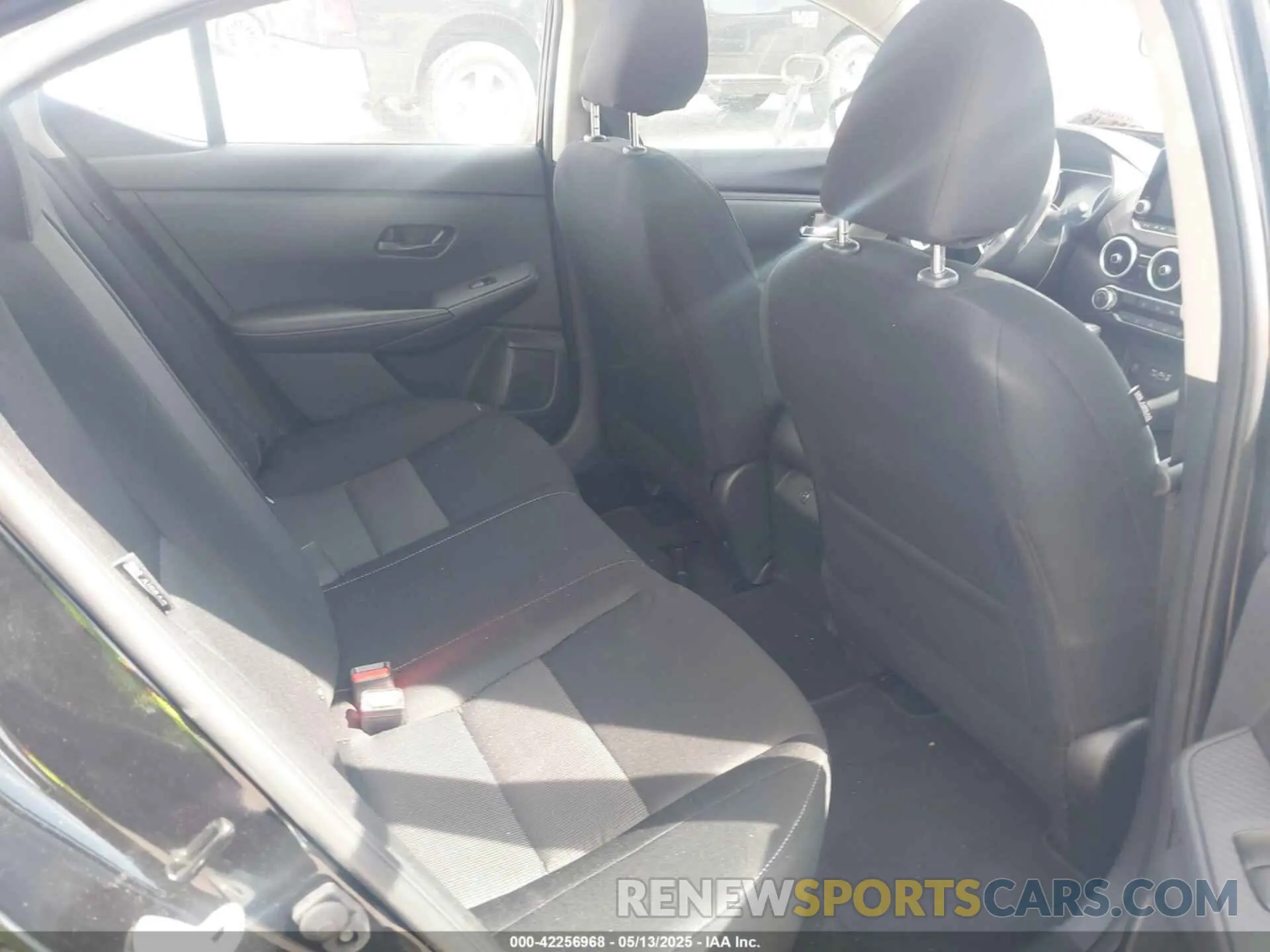 8 fotografías del automóvil dañado 3N1AB8CVXSY207530 NISSAN SENTRA 2025