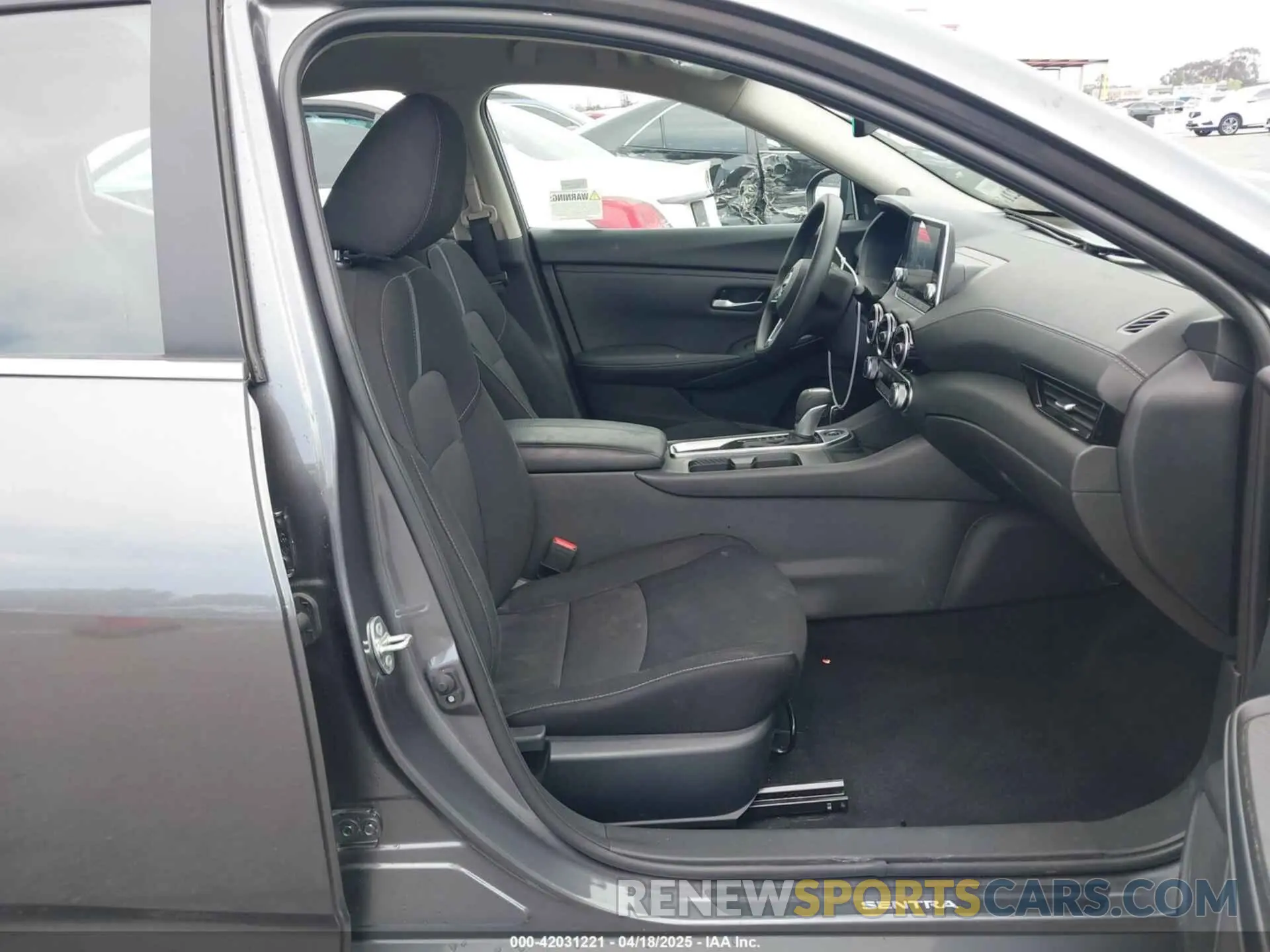 5 fotografías del automóvil dañado 3N1AB8CVXSY227647 NISSAN SENTRA 2025
