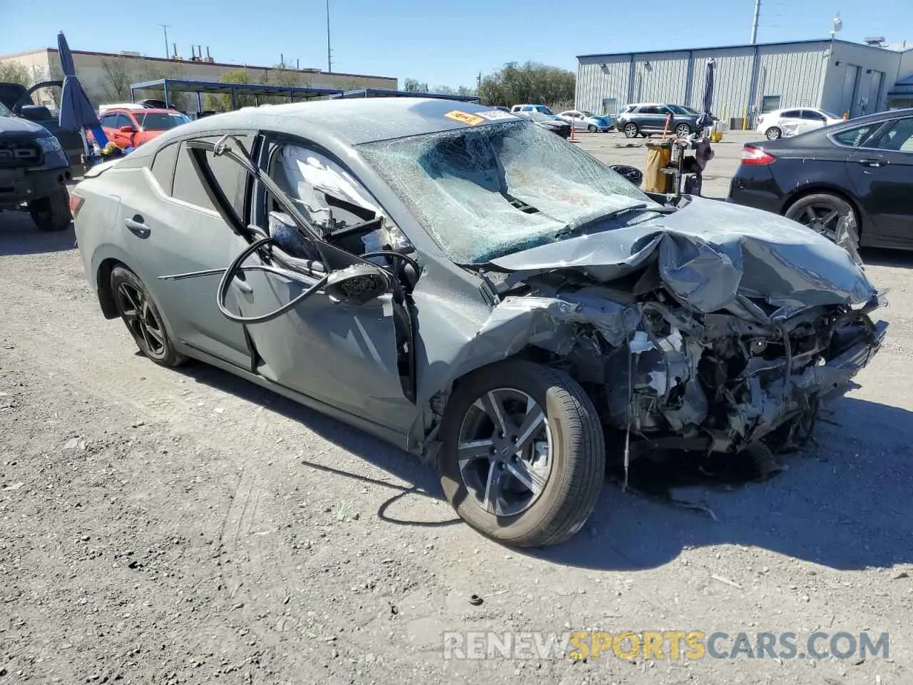 4 fotografías del automóvil dañado 3N1AB8CVXSY258140 NISSAN SENTRA 2025
