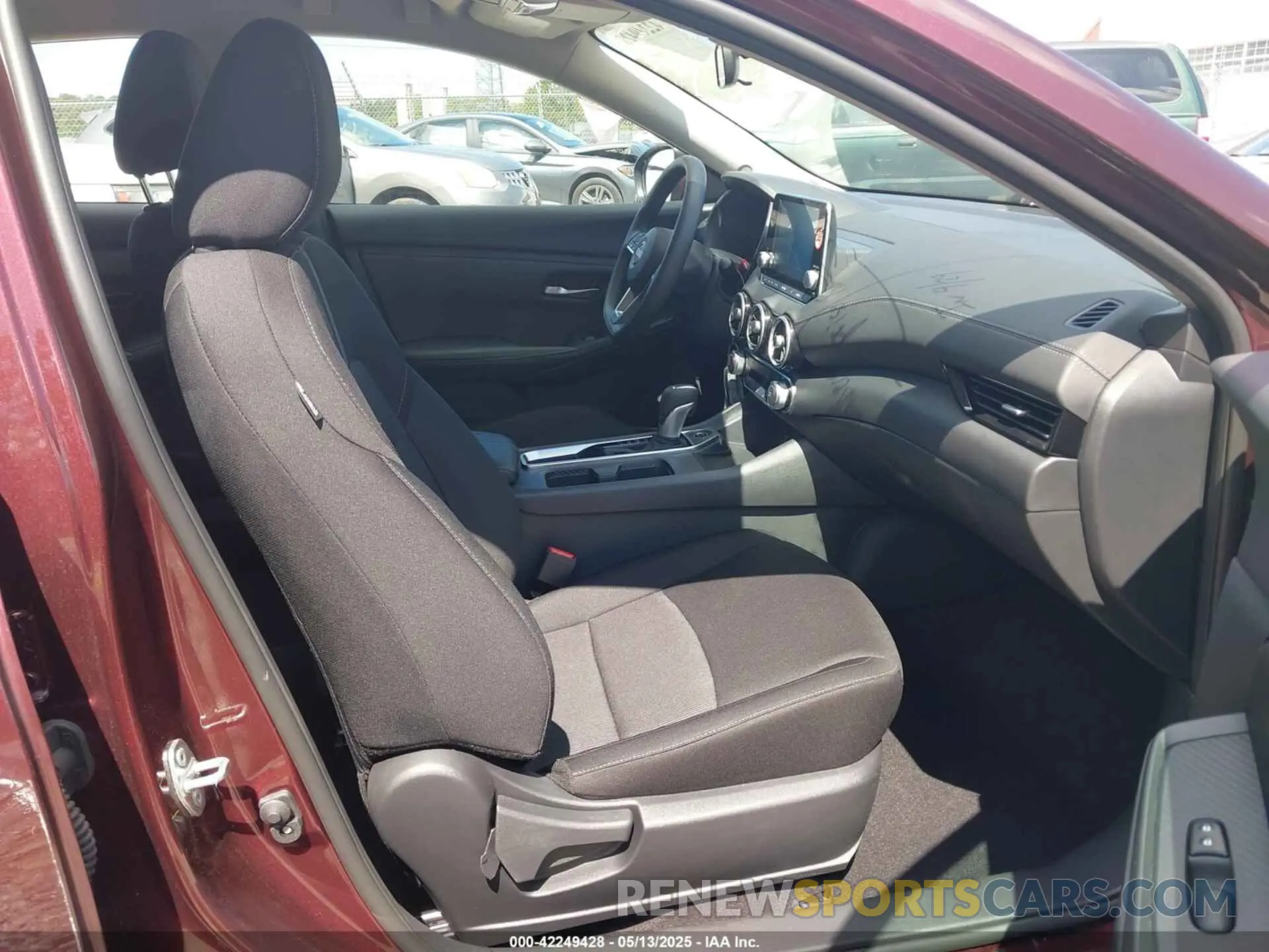 5 fotografías del automóvil dañado 3N1AB8CVXSY259109 NISSAN SENTRA 2025