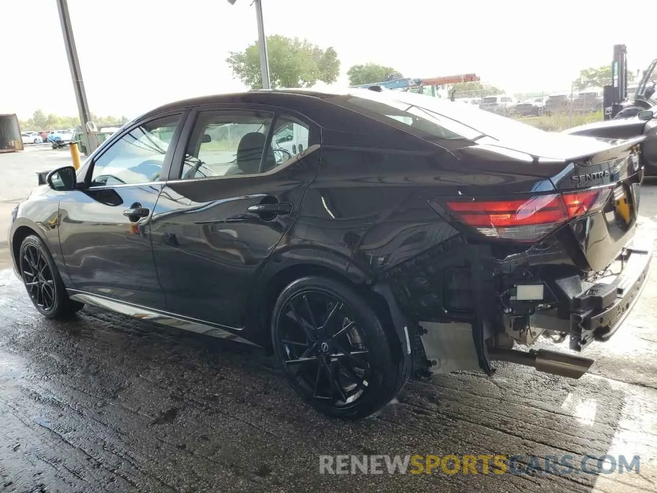 2 fotografías del automóvil dañado 3N1AB8DV0SY292361 NISSAN SENTRA 2025