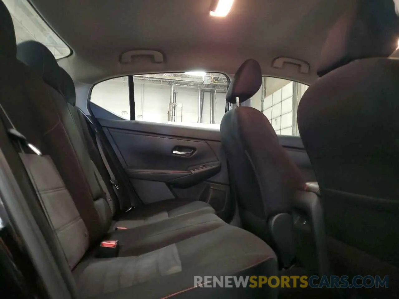 10 fotografías del automóvil dañado 3N1AB8DV3SY301411 NISSAN SENTRA 2025