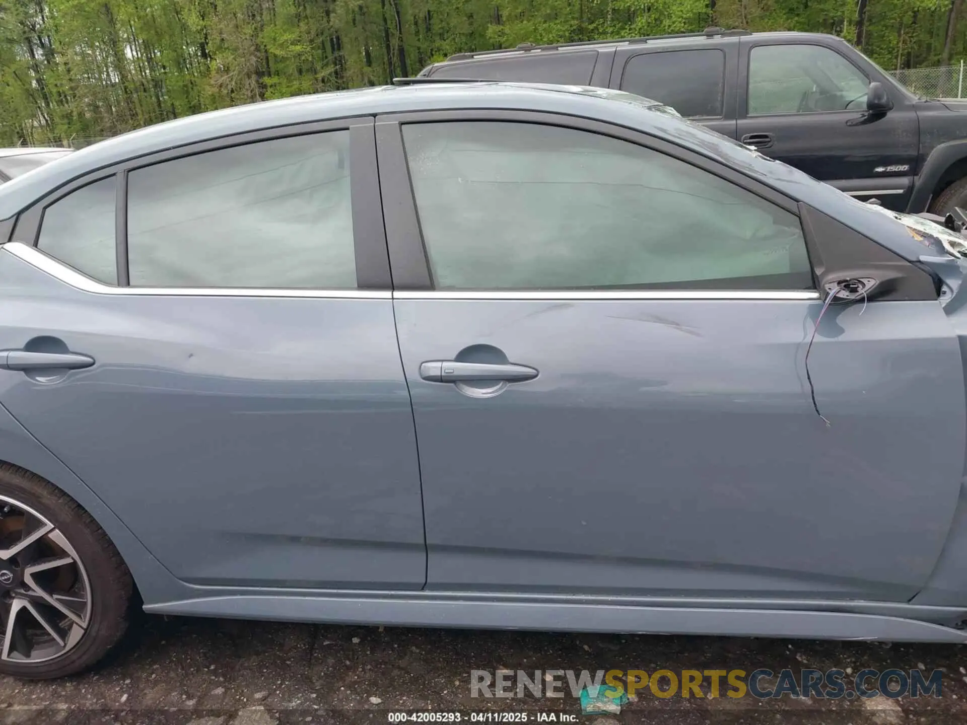 14 fotografías del automóvil dañado 3N1AB8DV4SY223401 NISSAN SENTRA 2025