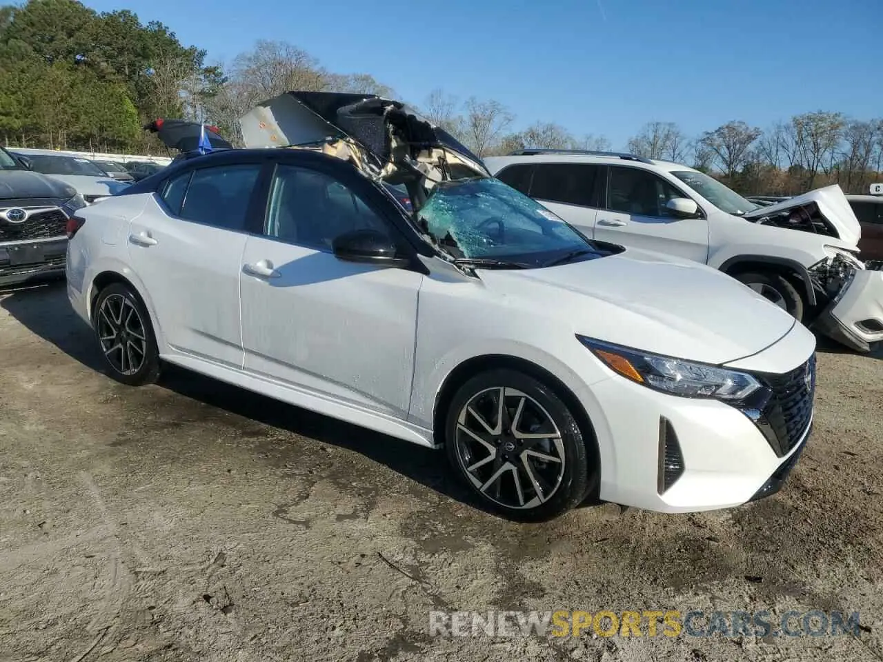 4 fotografías del automóvil dañado 3N1AB8DV4SY280083 NISSAN SENTRA 2025