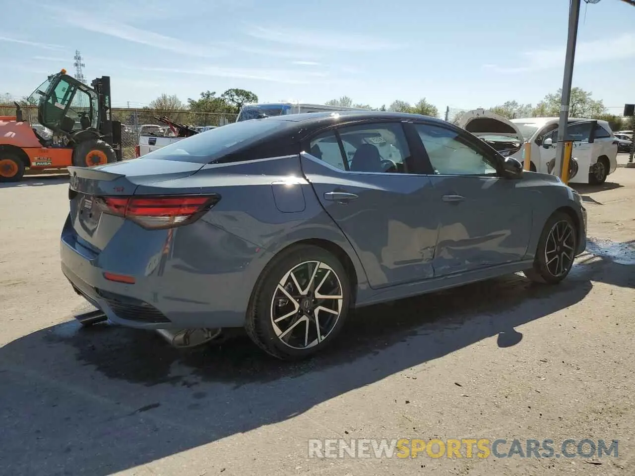 3 fotografías del automóvil dañado 3N1AB8DV4SY284313 NISSAN SENTRA 2025