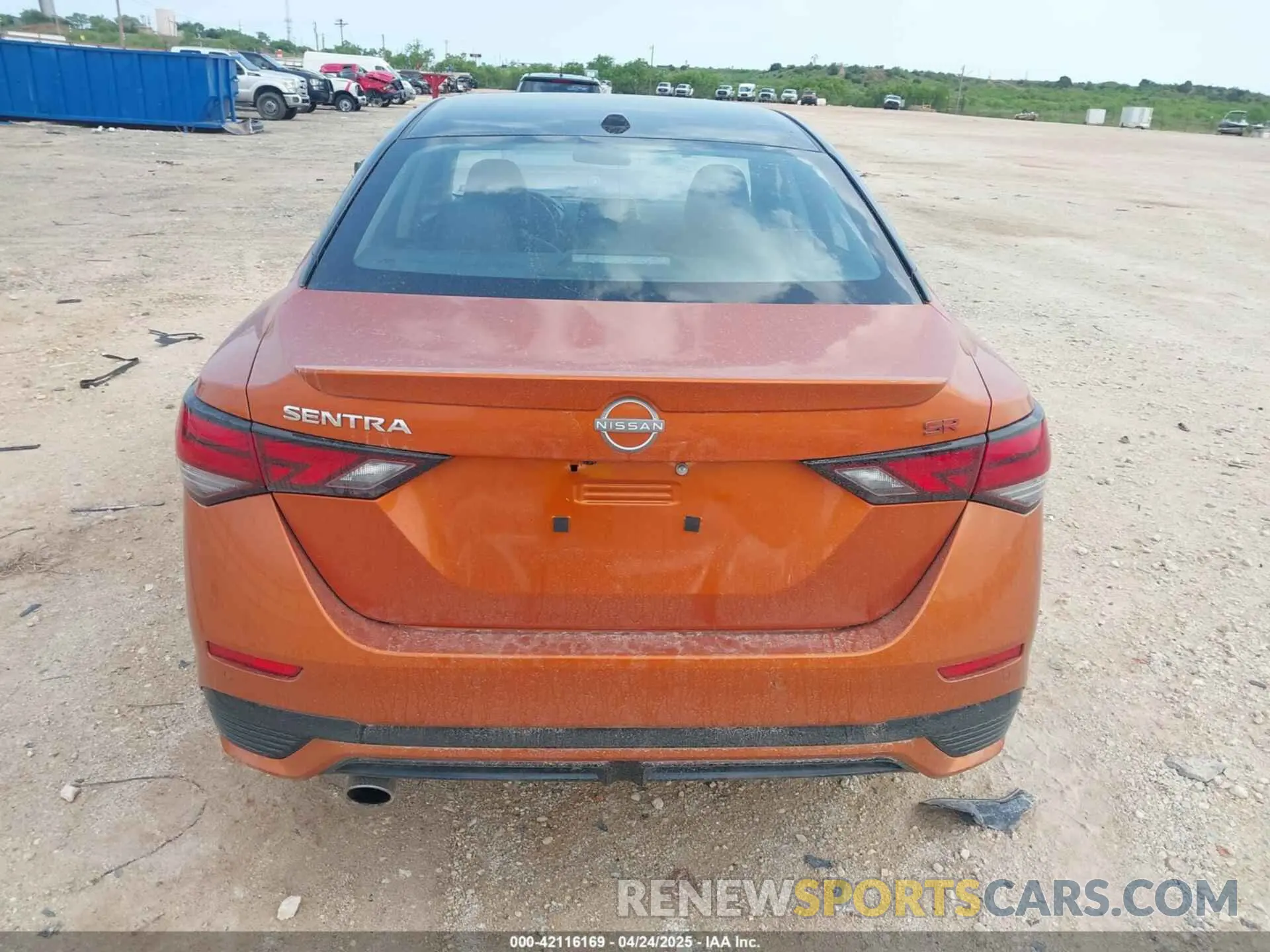 17 fotografías del automóvil dañado 3N1AB8DV5SY284904 NISSAN SENTRA 2025