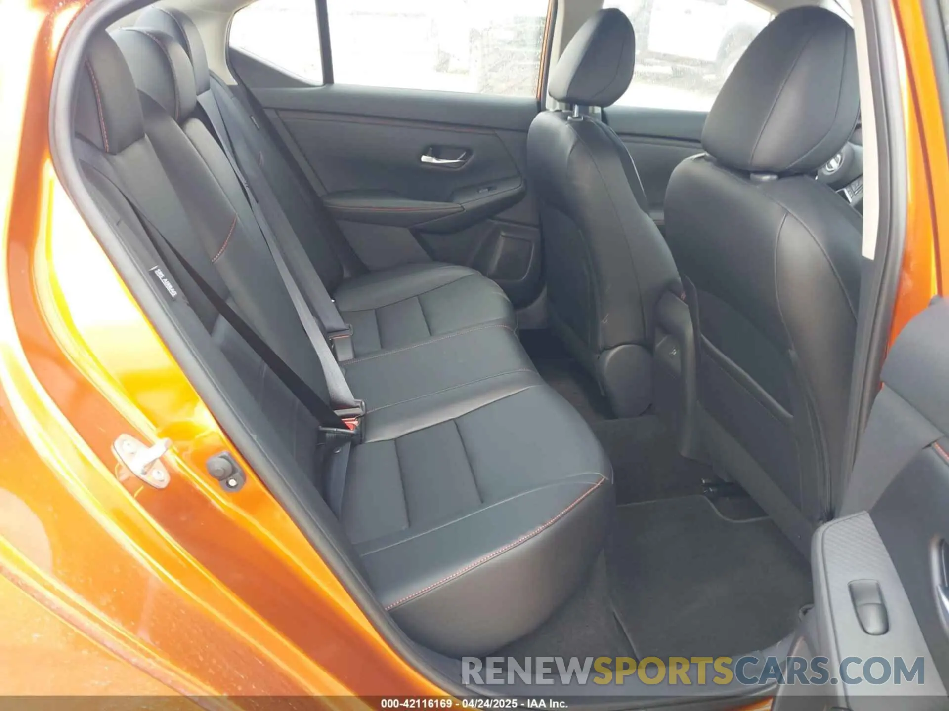 8 fotografías del automóvil dañado 3N1AB8DV5SY284904 NISSAN SENTRA 2025