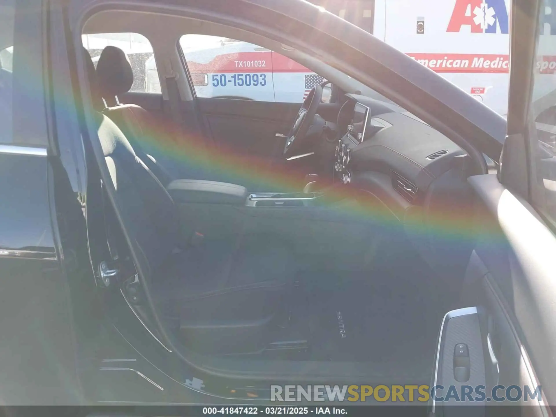 5 fotografías del automóvil dañado 3N1AB8DV5SY294705 NISSAN SENTRA 2025