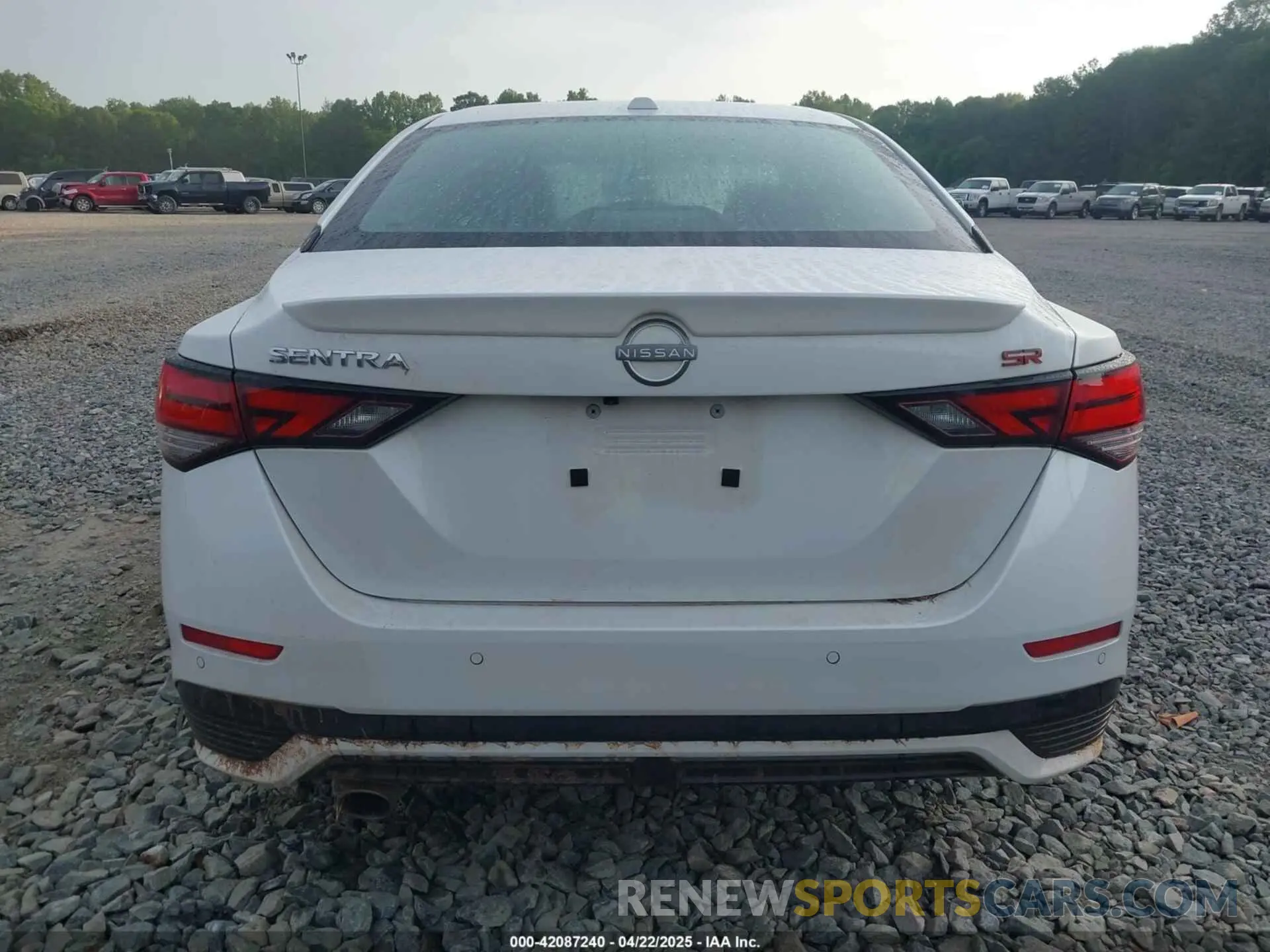 15 fotografías del automóvil dañado 3N1AB8DV7SY297847 NISSAN SENTRA 2025