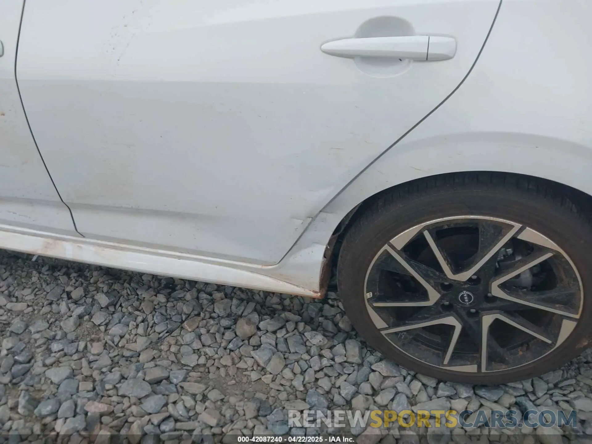 6 fotografías del automóvil dañado 3N1AB8DV7SY297847 NISSAN SENTRA 2025