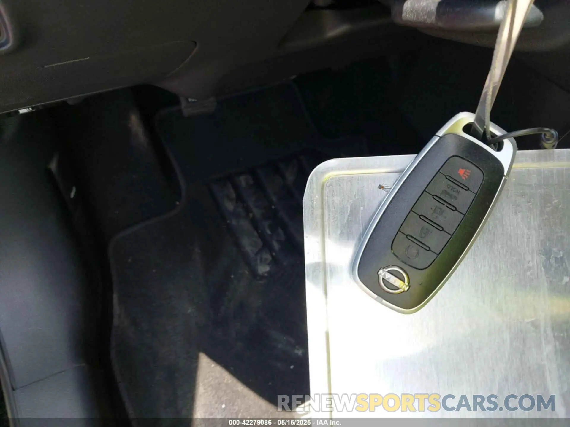 11 fotografías del automóvil dañado 3N1AB8DV7SY306952 NISSAN SENTRA 2025