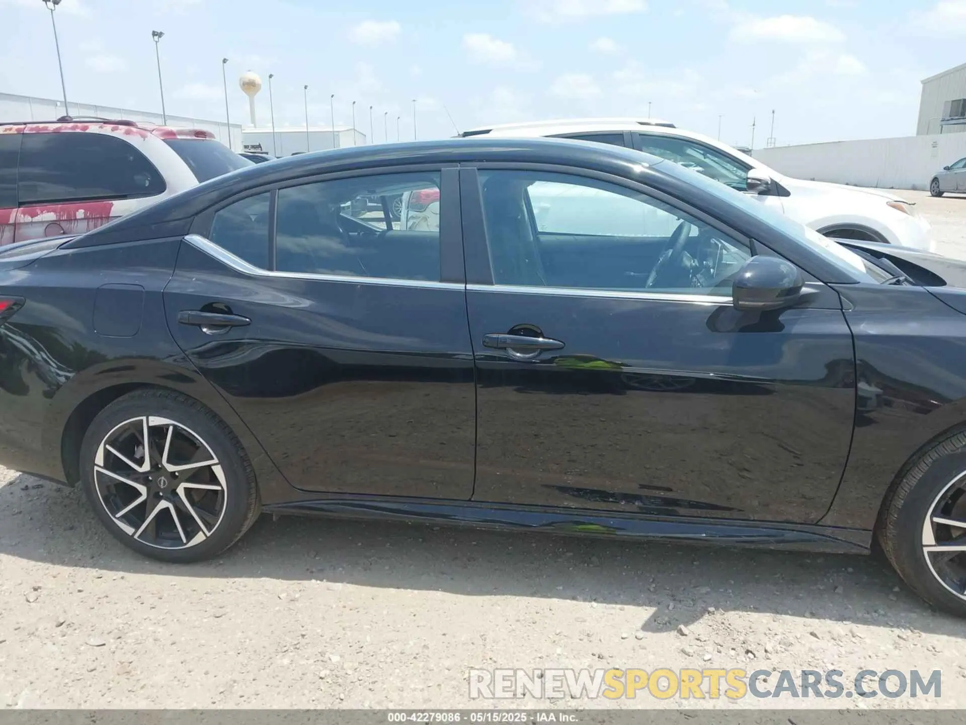 13 fotografías del automóvil dañado 3N1AB8DV7SY306952 NISSAN SENTRA 2025