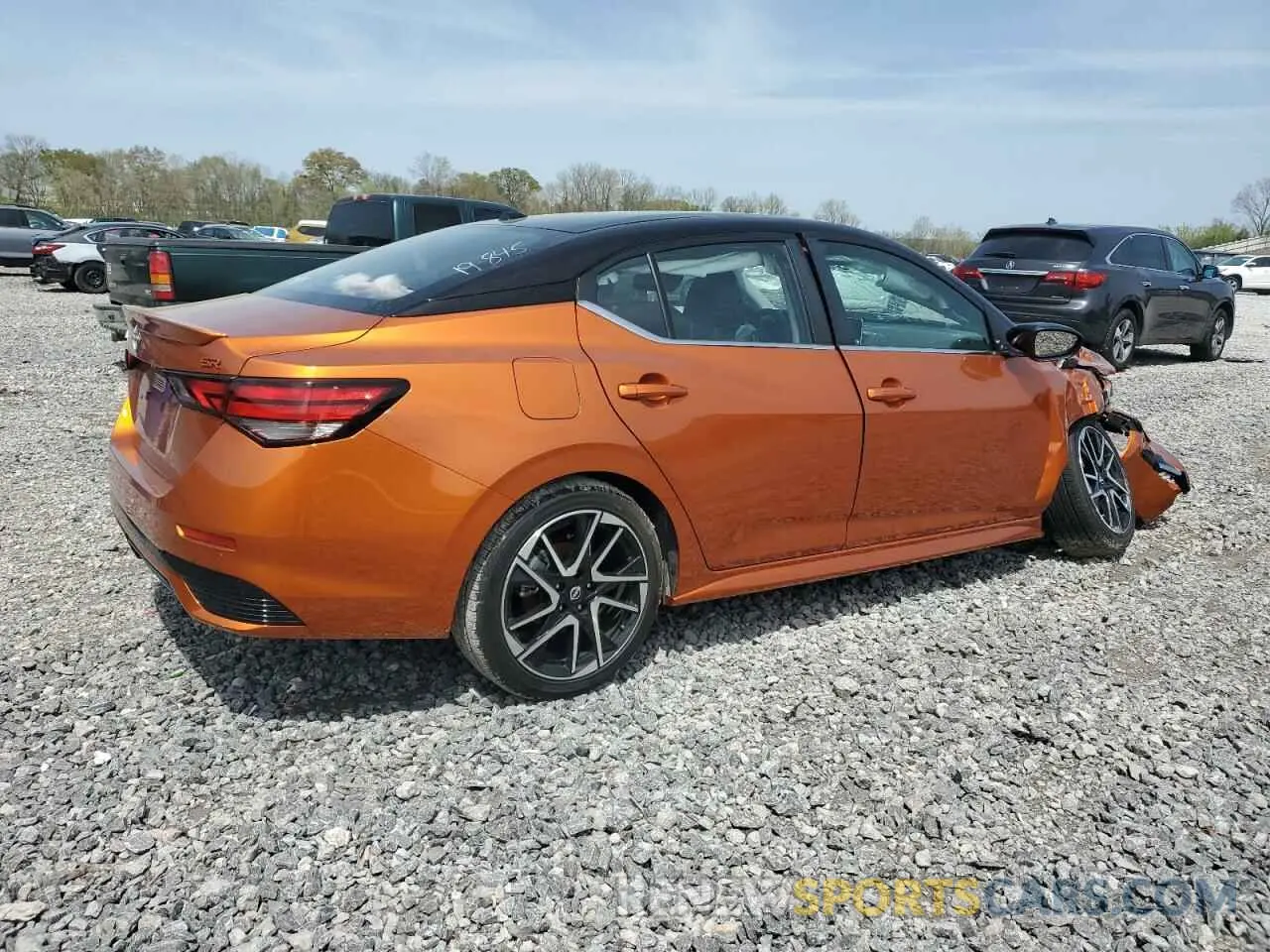 3 fotografías del automóvil dañado 3N1AB8DV8SY228827 NISSAN SENTRA 2025