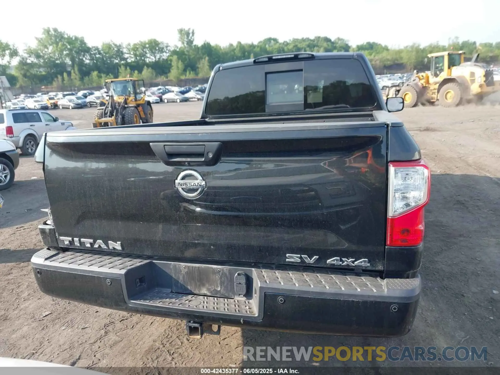 16 fotografías del automóvil dañado 1N6AA1C55KN522432 NISSAN TITAN 2019