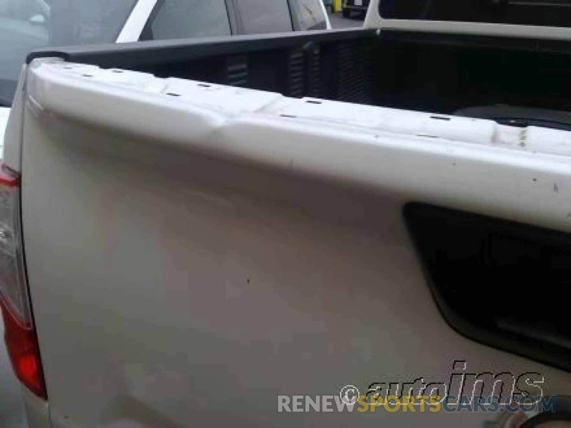 9 fotografías del automóvil dañado 1N6AA1C62KN517911 NISSAN TITAN 2019