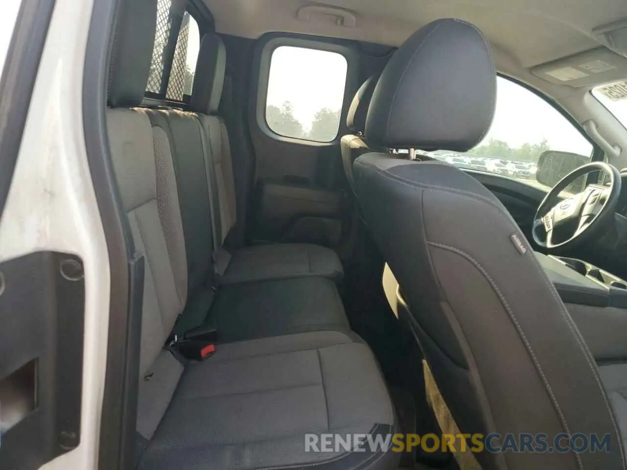 10 fotografías del automóvil dañado 1N6AA1CK0KN519394 NISSAN TITAN 2019