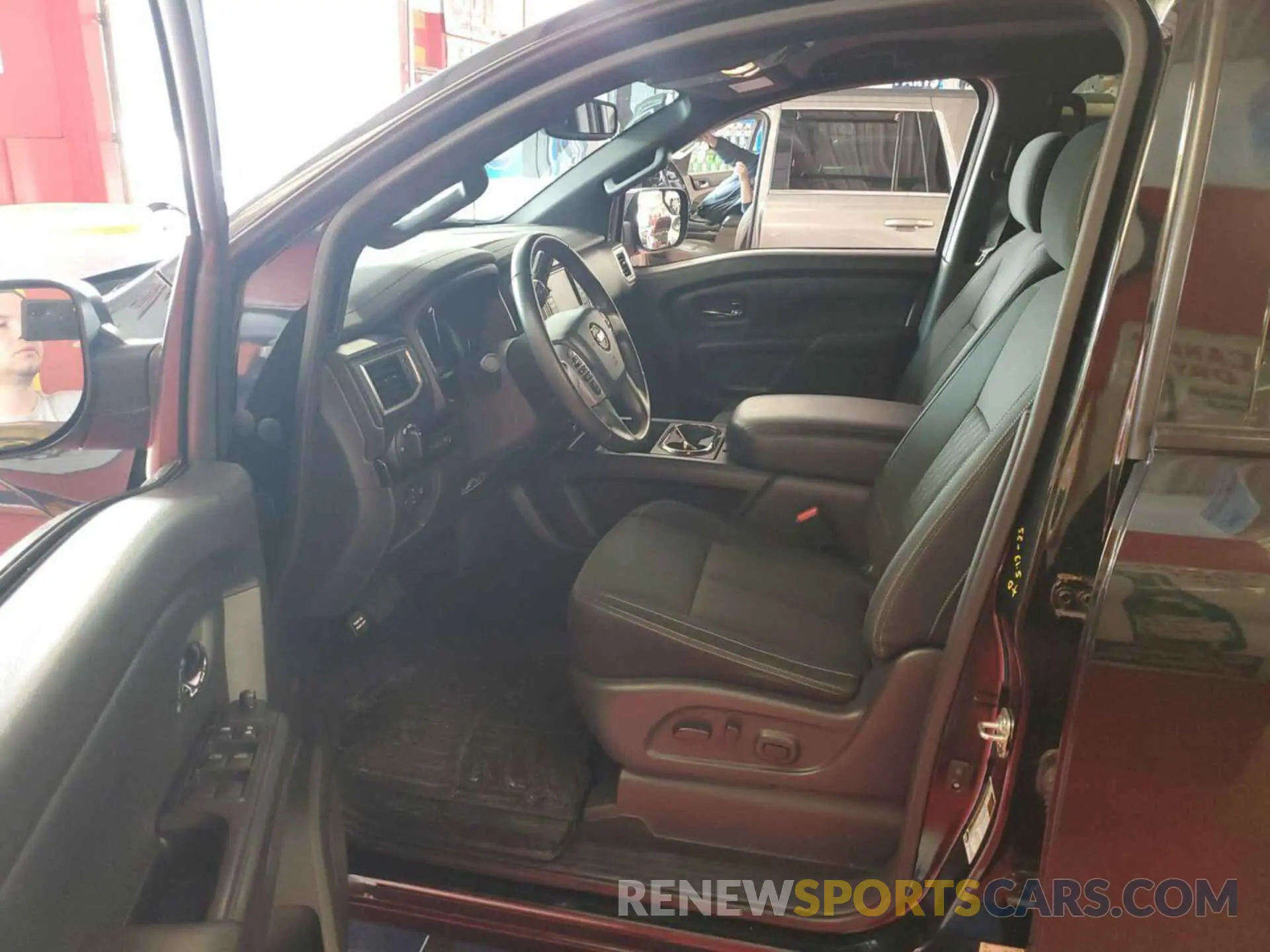 14 fotografías del automóvil dañado 1N6AA1E52KN530677 NISSAN TITAN 2019