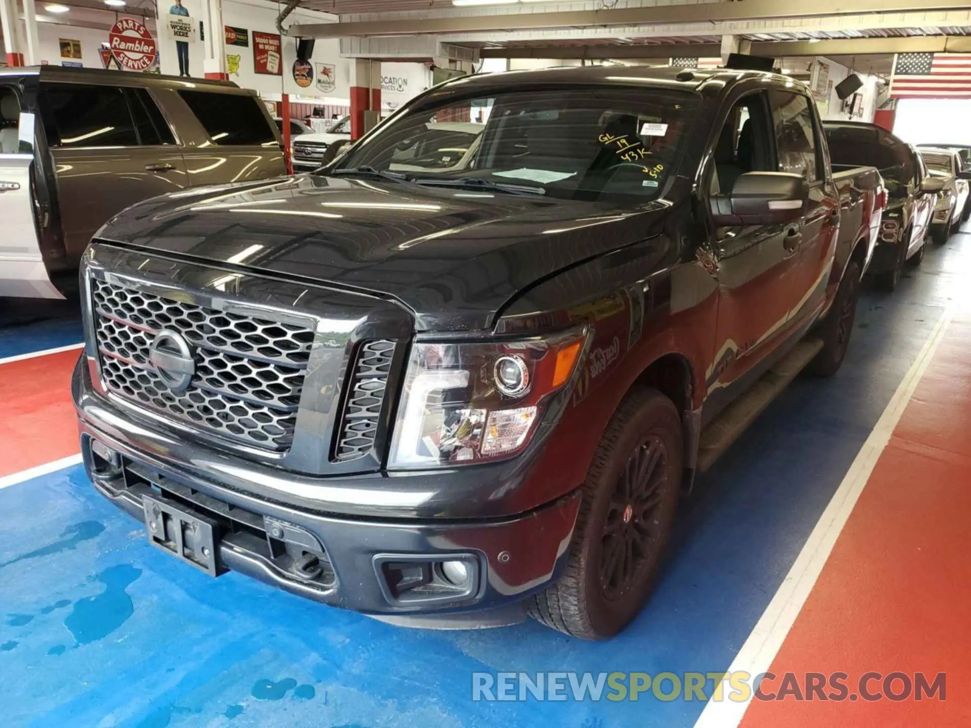 28 fotografías del automóvil dañado 1N6AA1E52KN530677 NISSAN TITAN 2019