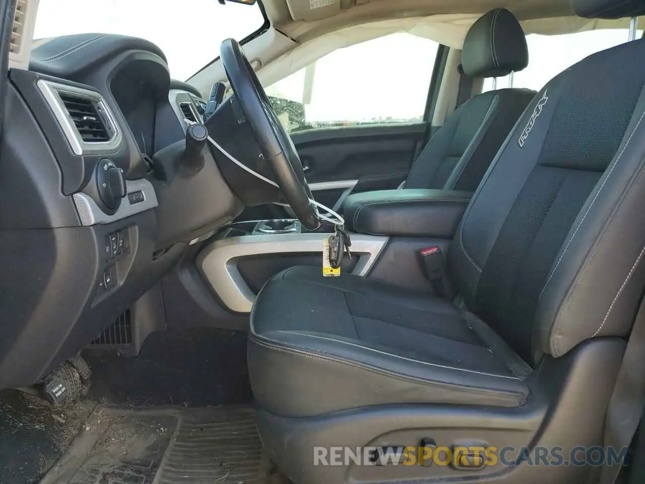 7 fotografías del automóvil dañado 1N6AA1E53KN532356 NISSAN TITAN 2019
