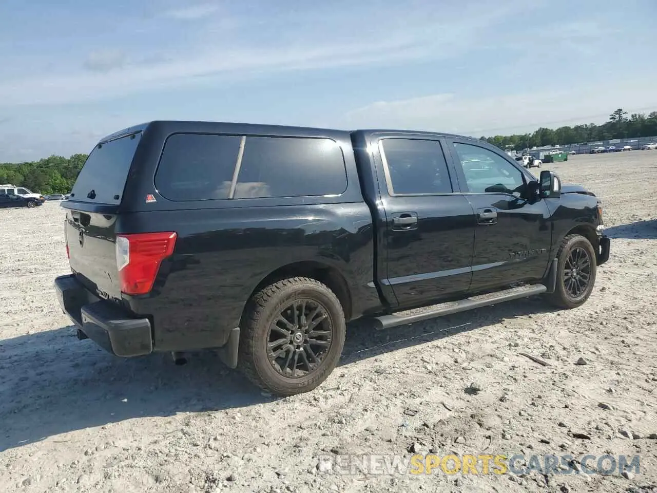 3 fotografías del automóvil dañado 1N6AA1E56KN522176 NISSAN TITAN 2019