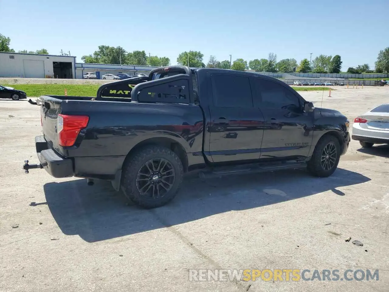 3 fotografías del automóvil dañado 1N6AA1E66KN501868 NISSAN TITAN 2019
