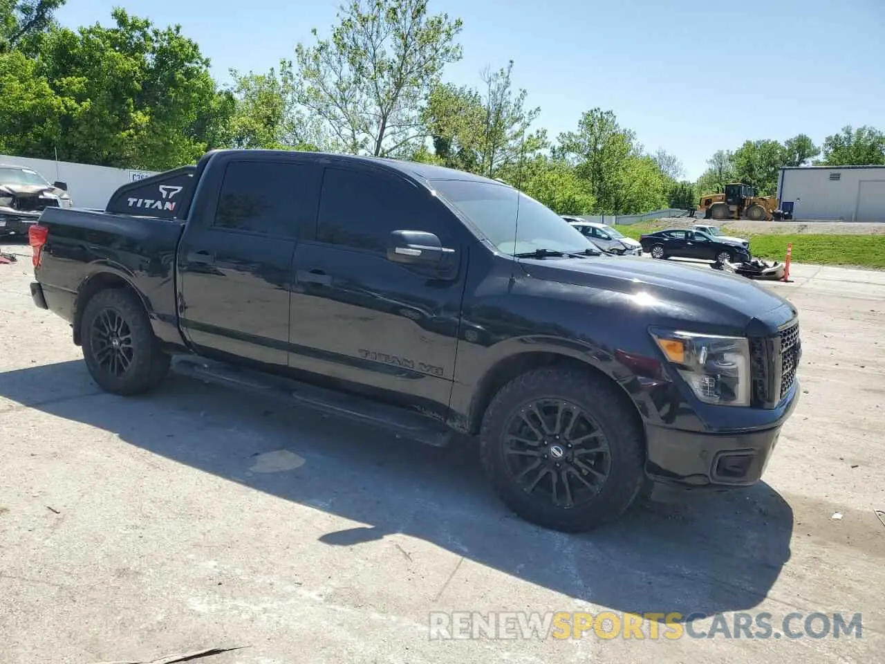 4 fotografías del automóvil dañado 1N6AA1E66KN501868 NISSAN TITAN 2019