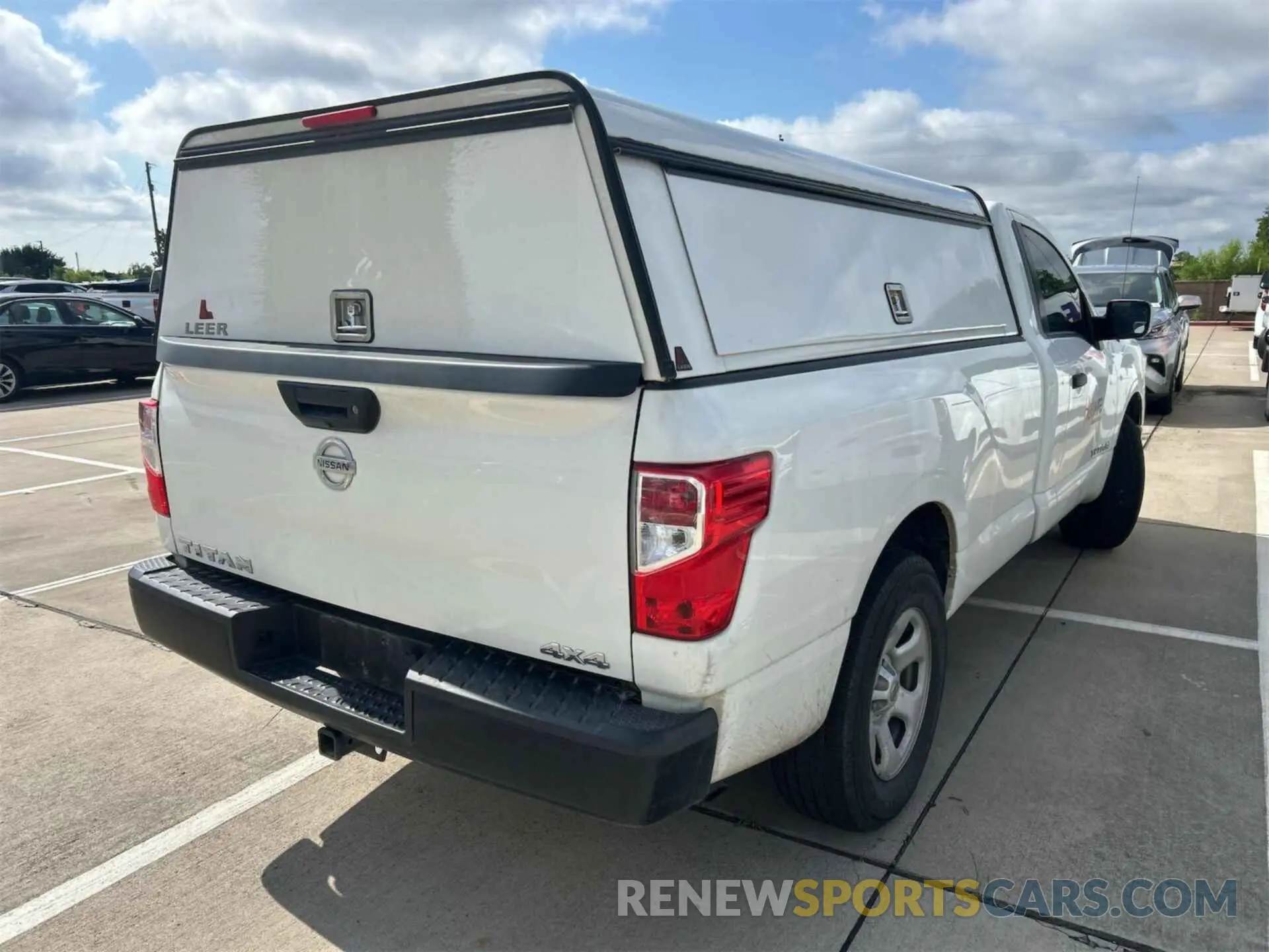 18 fotografías del automóvil dañado 1N6AA1R86KN523901 NISSAN TITAN 2019
