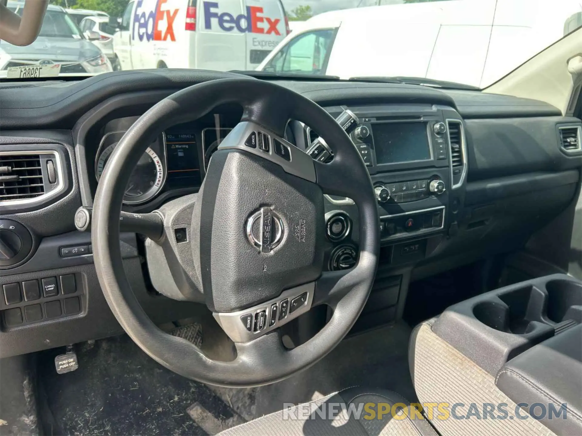 20 fotografías del automóvil dañado 1N6AA1R86KN523901 NISSAN TITAN 2019