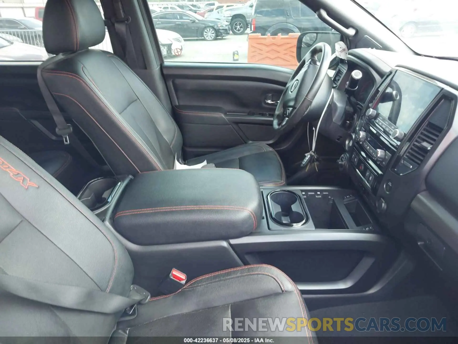 5 fotografías del automóvil dañado 1N6AA1ED9LN502965 NISSAN TITAN 2020