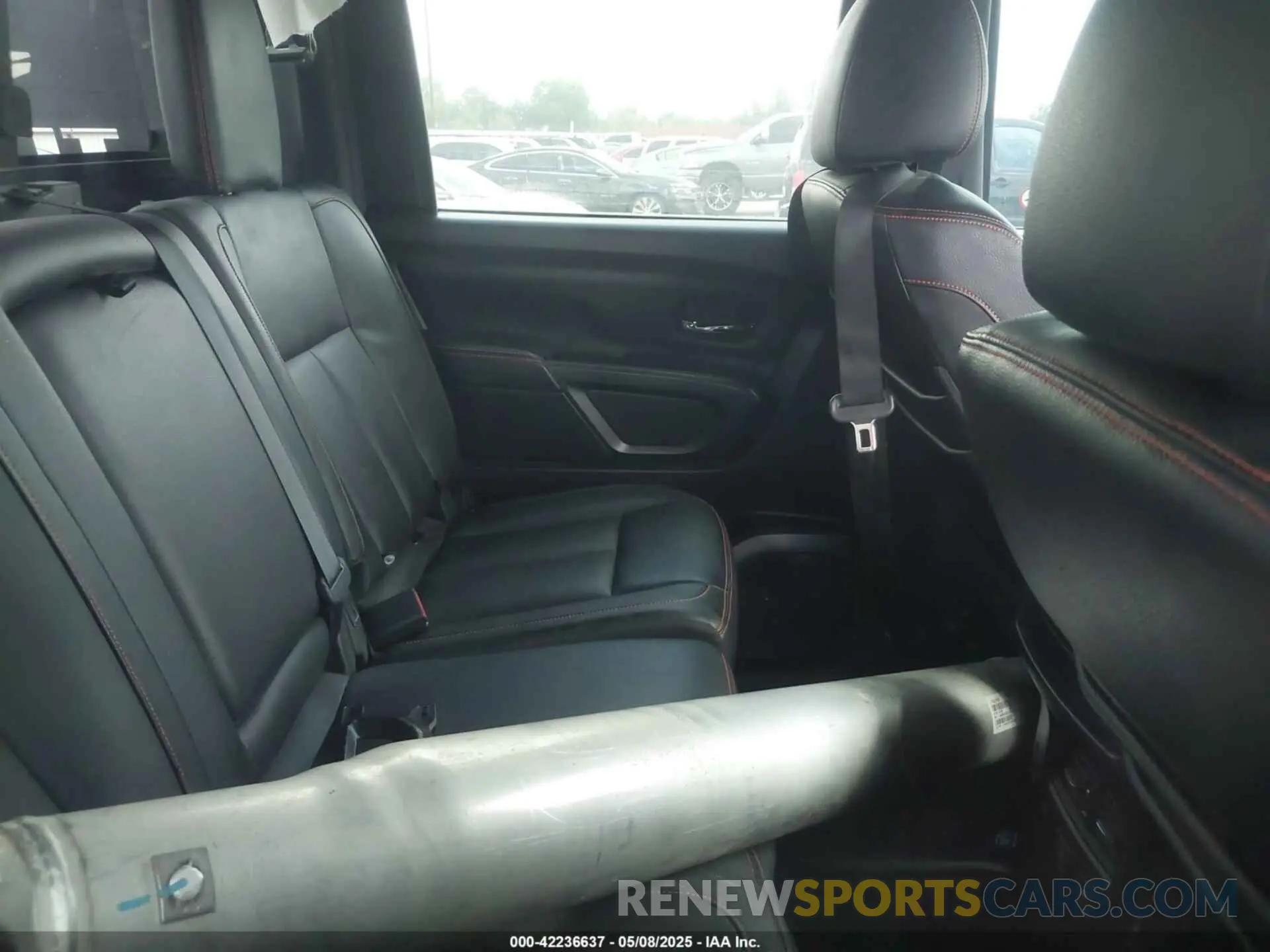 8 fotografías del automóvil dañado 1N6AA1ED9LN502965 NISSAN TITAN 2020