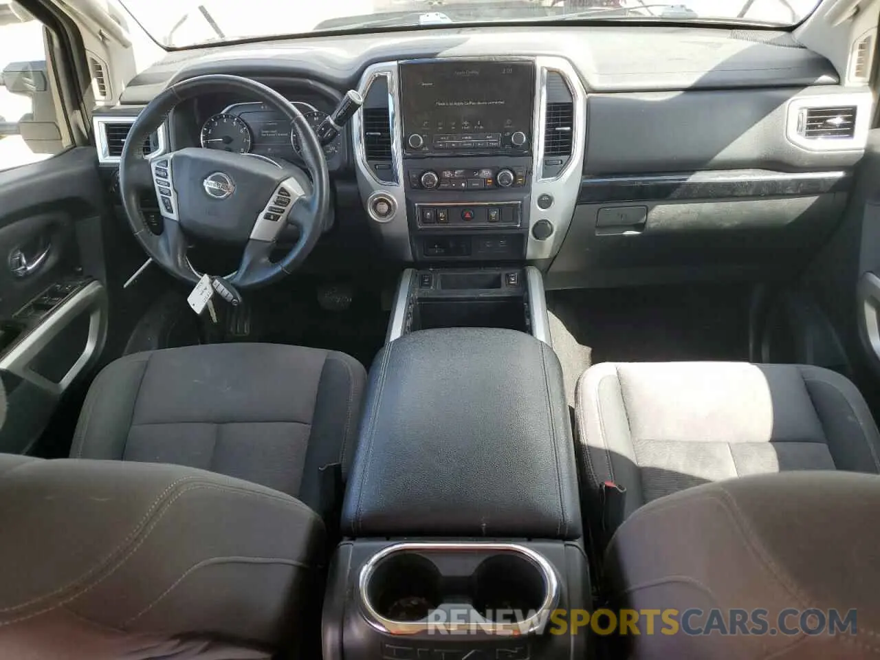 8 fotografías del automóvil dañado 1N6AA1EF6LN504075 NISSAN TITAN 2020