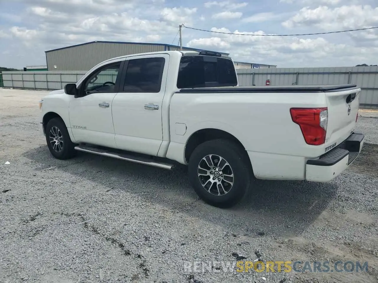 2 fotografías del automóvil dañado 1N6AA1ECXMN528984 NISSAN TITAN 2021