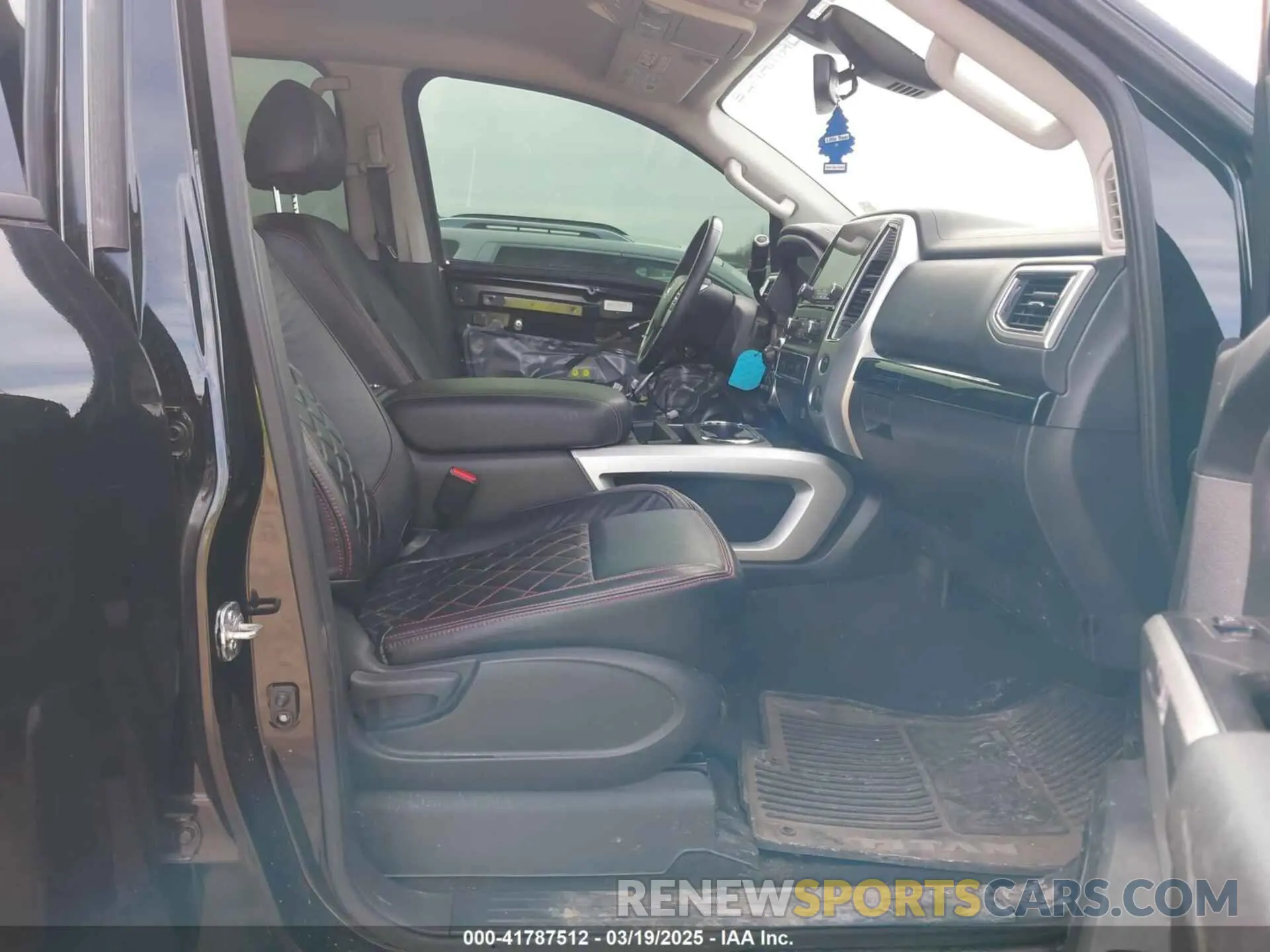 5 fotografías del automóvil dañado 1N6AA1ED1MN516649 NISSAN TITAN 2021
