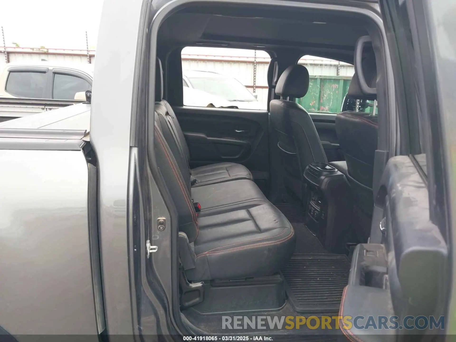 8 fotografías del automóvil dañado 1N6AA1ED3MN531332 NISSAN TITAN 2021