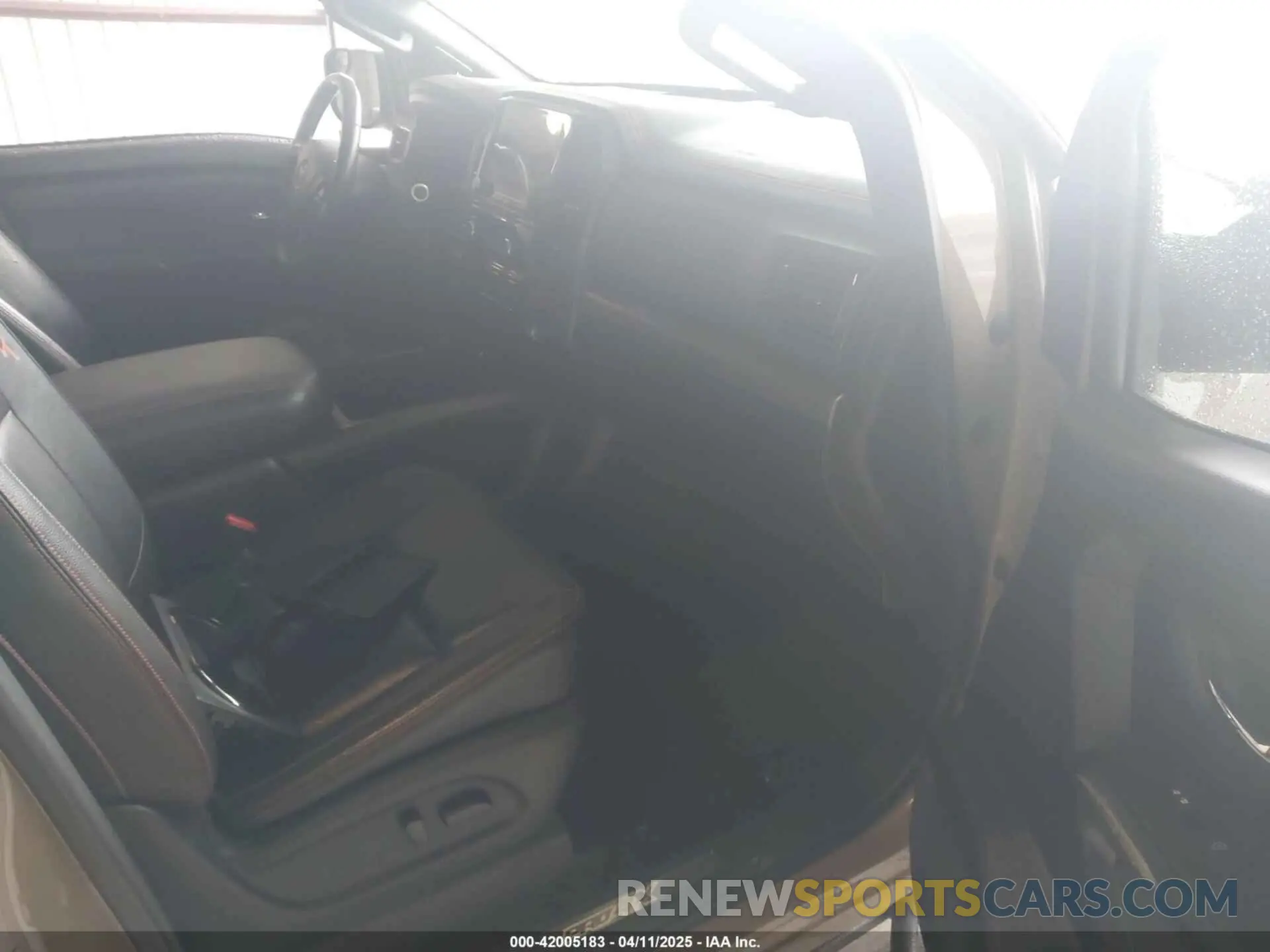 5 fotografías del automóvil dañado 1N6AA1ED4MN504382 NISSAN TITAN 2021