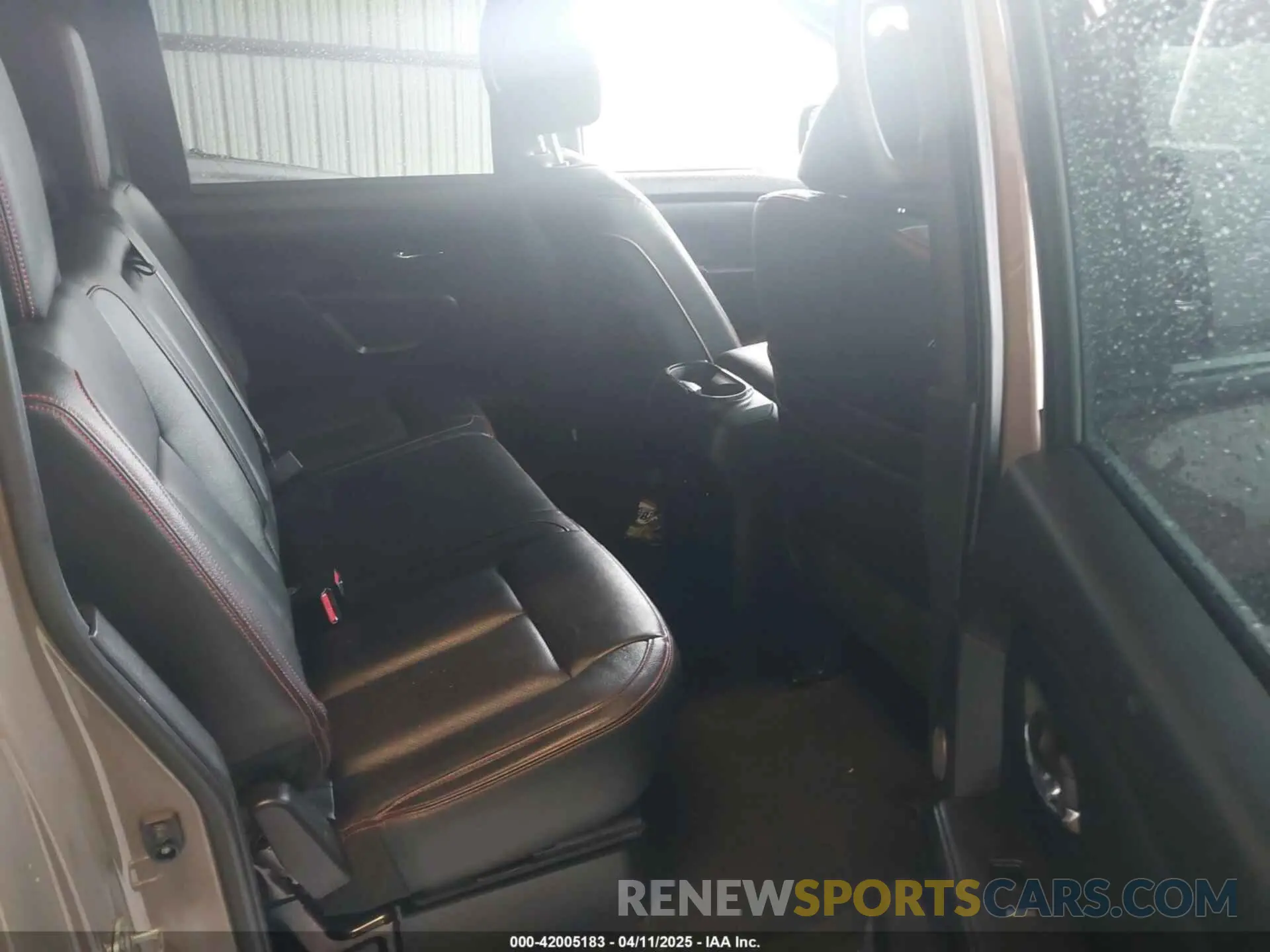 8 fotografías del automóvil dañado 1N6AA1ED4MN504382 NISSAN TITAN 2021