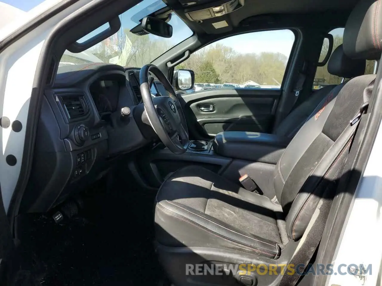 7 fotografías del automóvil dañado 1N6AA1EDXMN527133 NISSAN TITAN 2021