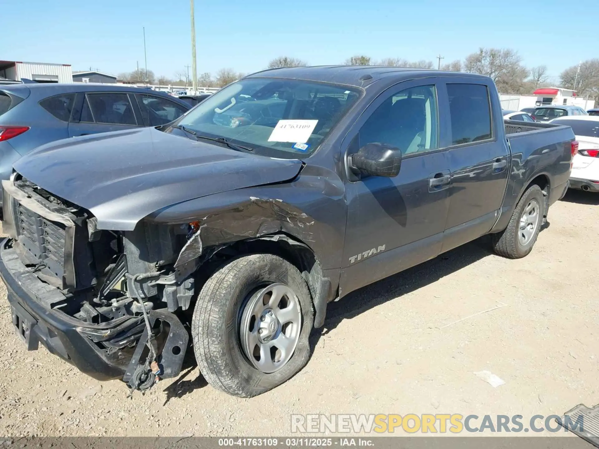 2 fotografías del automóvil dañado 1N6AA1EE2MN517608 NISSAN TITAN 2021