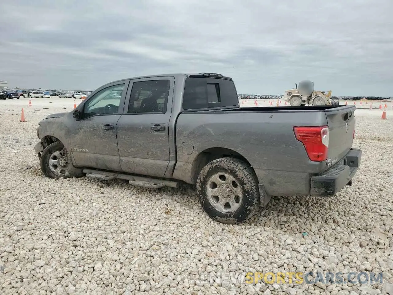 2 fotografías del automóvil dañado 1N6AA1EE4MN532160 NISSAN TITAN 2021