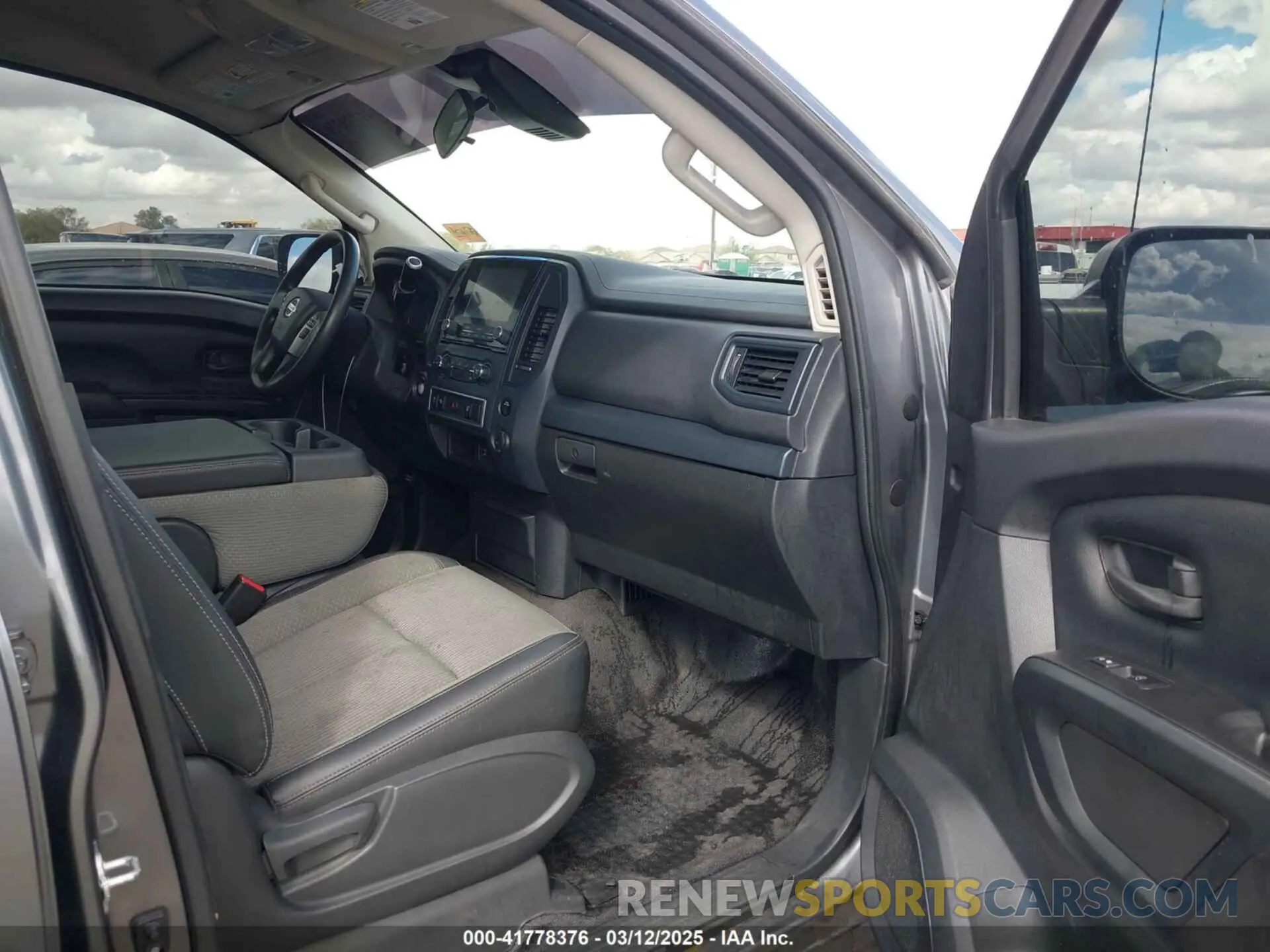 5 fotografías del automóvil dañado 1N6AA1EE6MN534413 NISSAN TITAN 2021