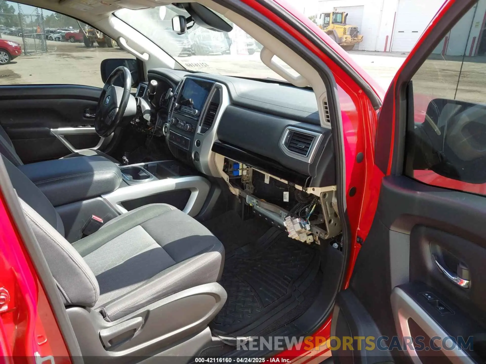 5 fotografías del automóvil dañado 1N6AA1EF1MN519827 NISSAN TITAN 2021