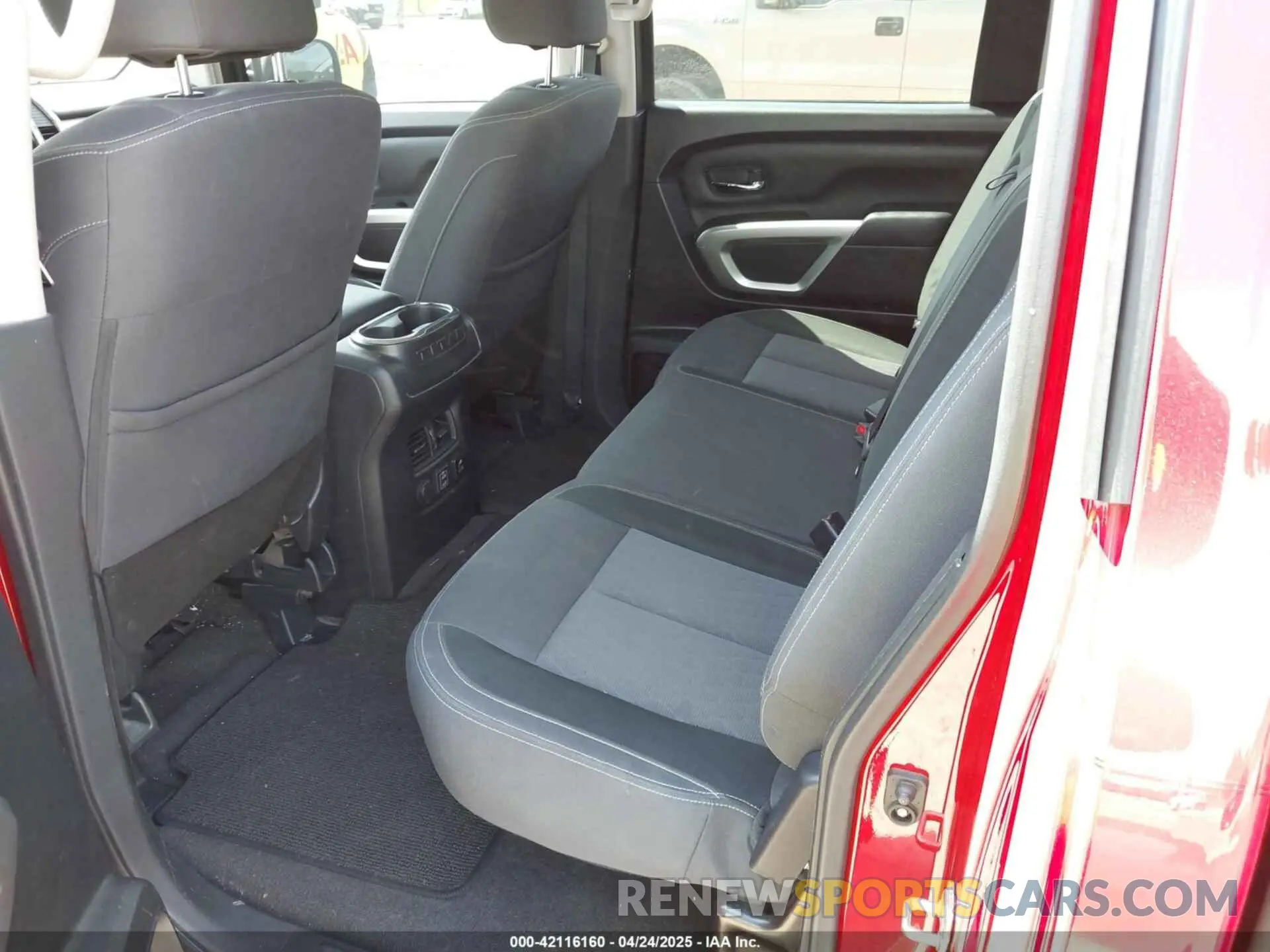 8 fotografías del automóvil dañado 1N6AA1EF1MN519827 NISSAN TITAN 2021