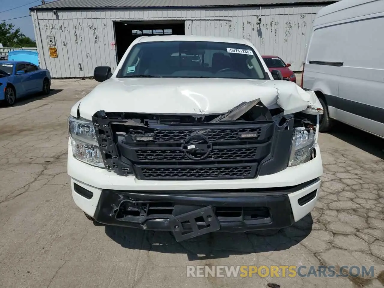 5 fotografías del automóvil dañado 1N6AA1CC5NN107596 NISSAN TITAN 2022