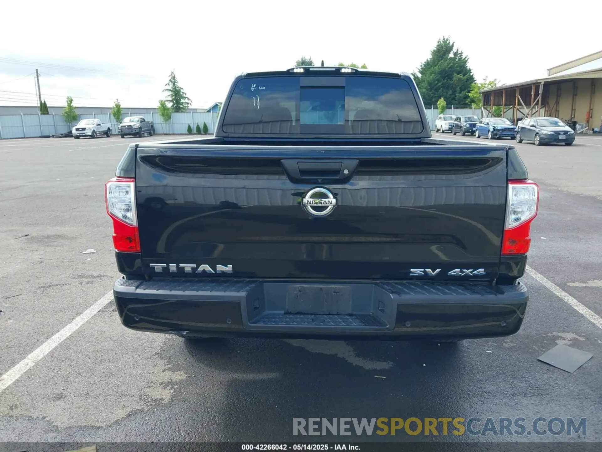 16 fotografías del automóvil dañado 1N6AA1EC7NN104017 NISSAN TITAN 2022